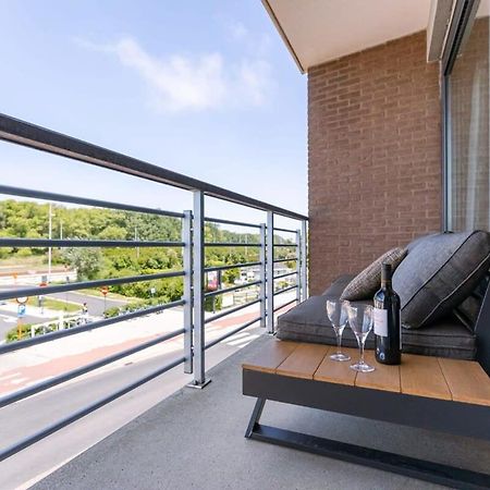 Huswell - Bright Apartment With Parking Near The Beach Bredene Esterno foto