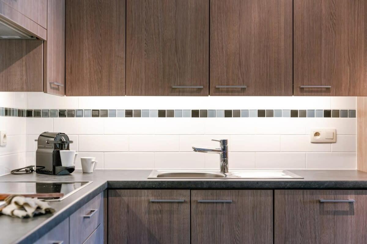 Huswell - Bright Apartment With Parking Near The Beach Bredene Esterno foto