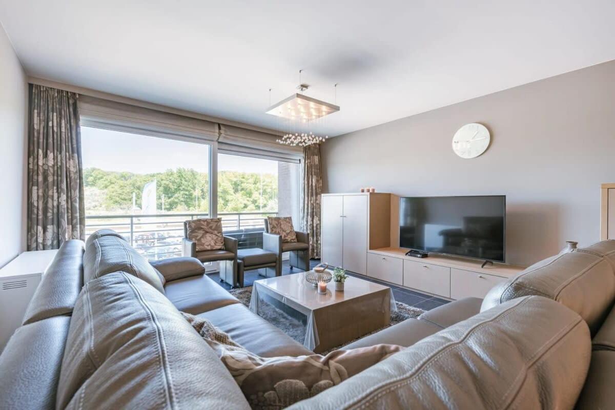 Huswell - Bright Apartment With Parking Near The Beach Bredene Esterno foto