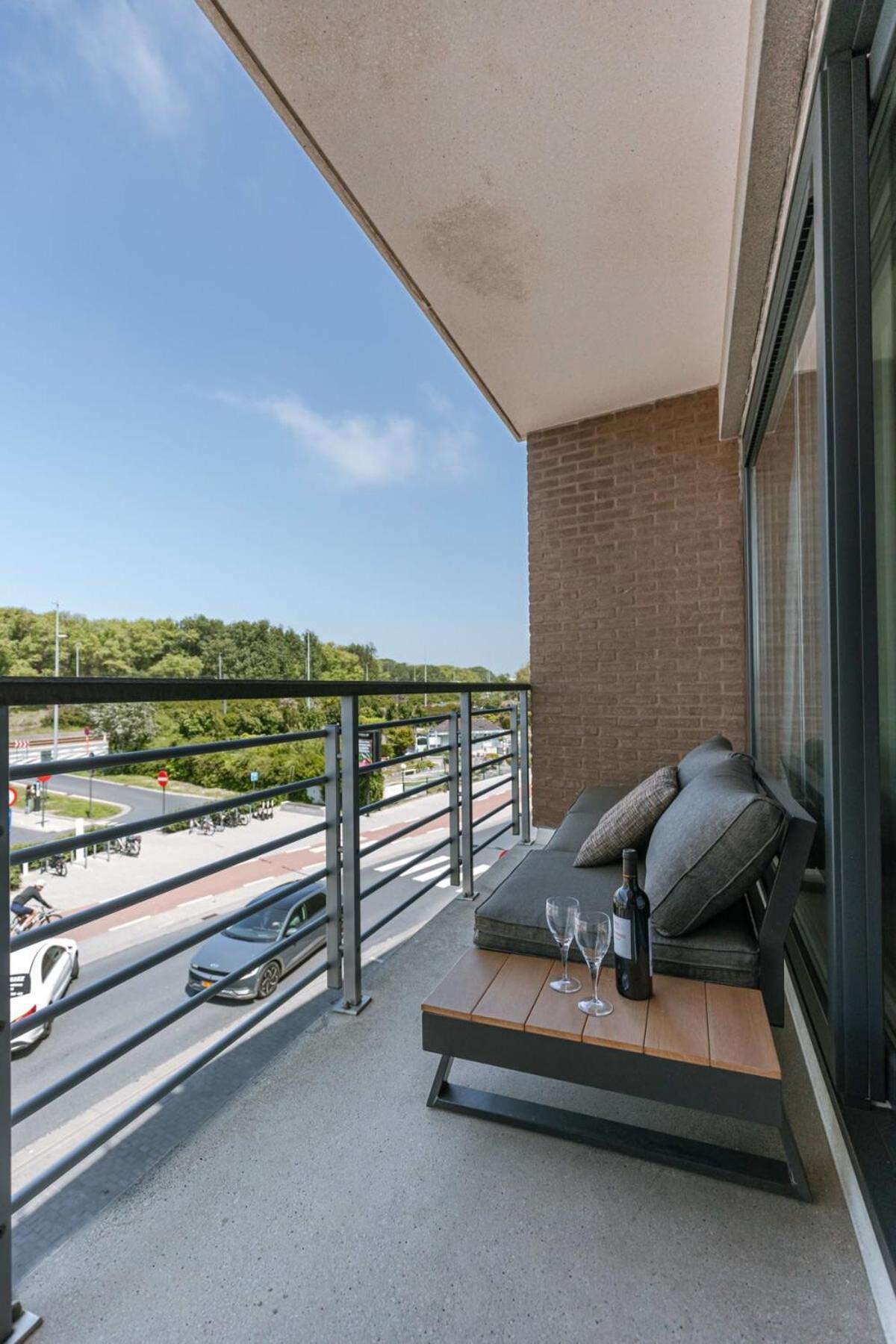 Huswell - Bright Apartment With Parking Near The Beach Bredene Esterno foto